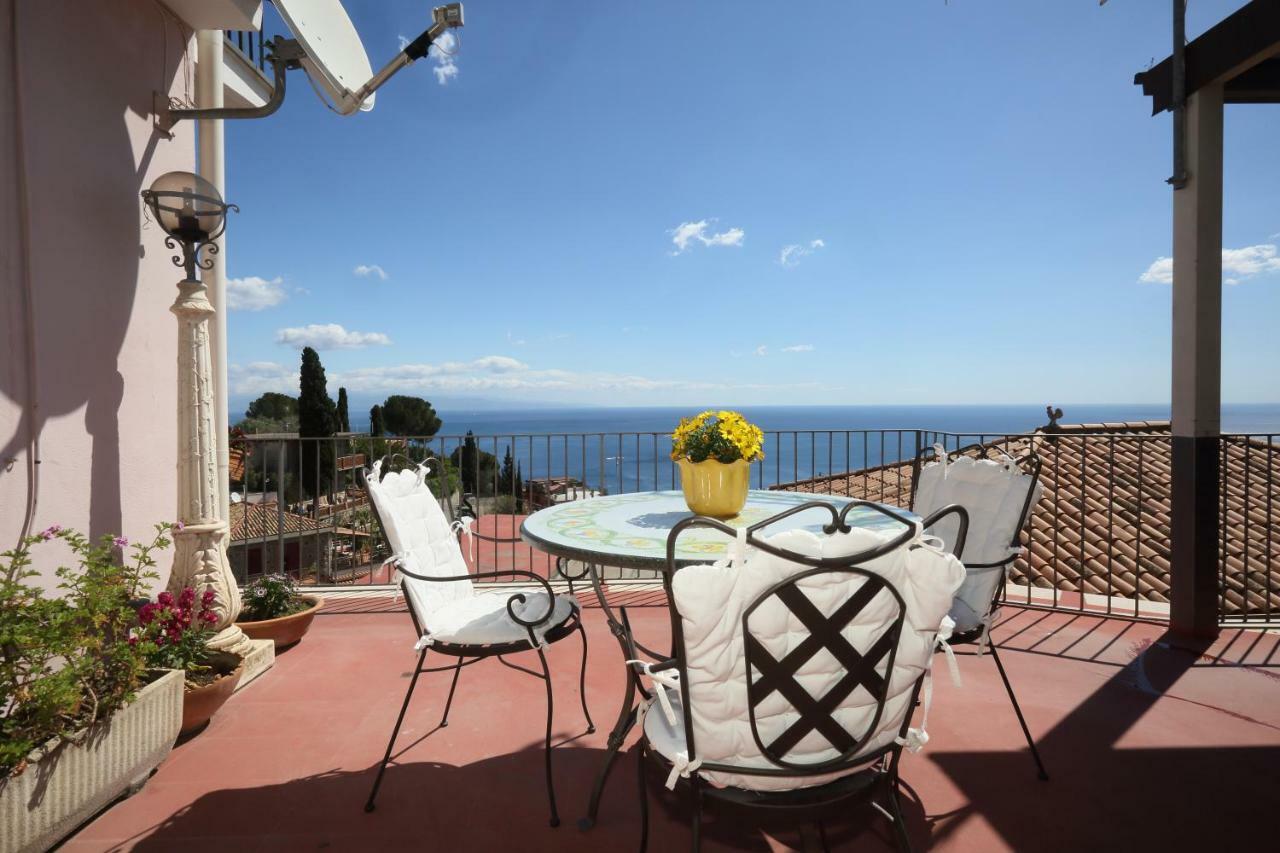 Casa Rosy Villa Taormina Exteriör bild